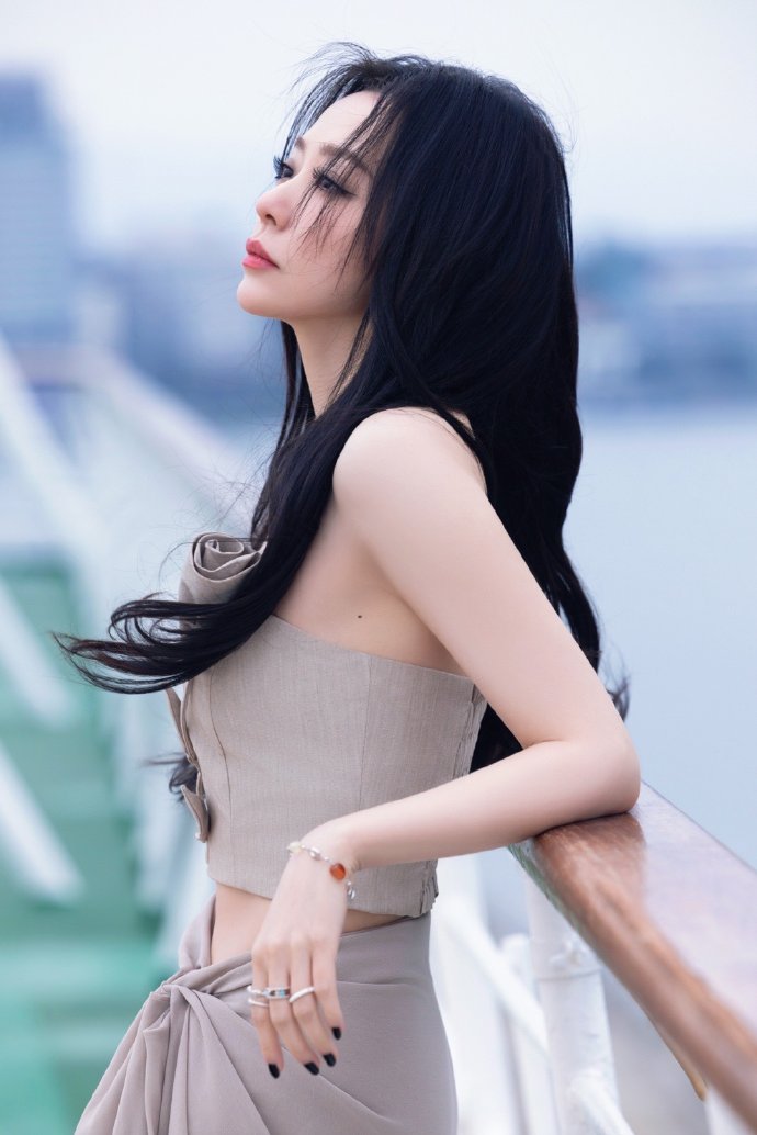  每日大赛吃瓜聚集地 