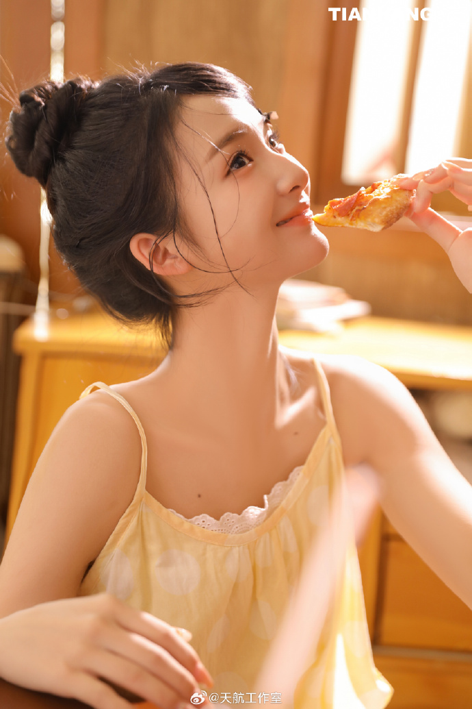  每日实时吃瓜爆料 