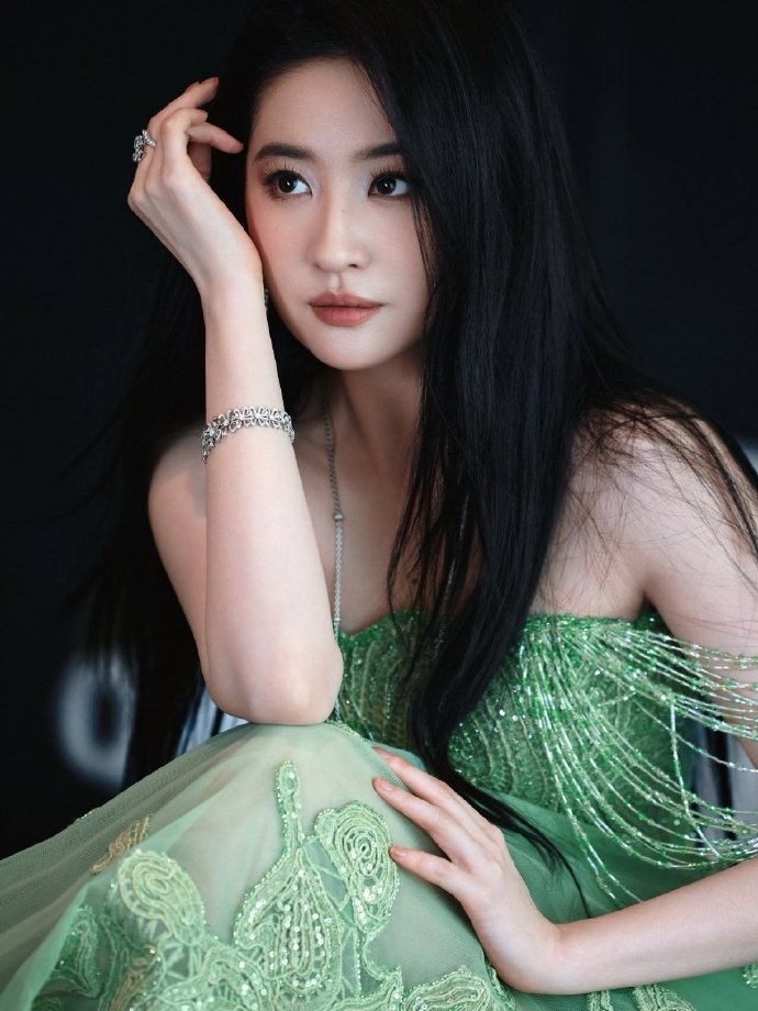  黑料网24小时不打烊 