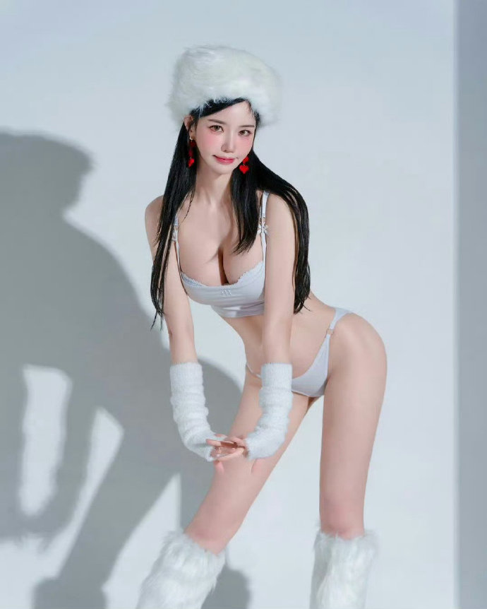  黑料24小时吃瓜 