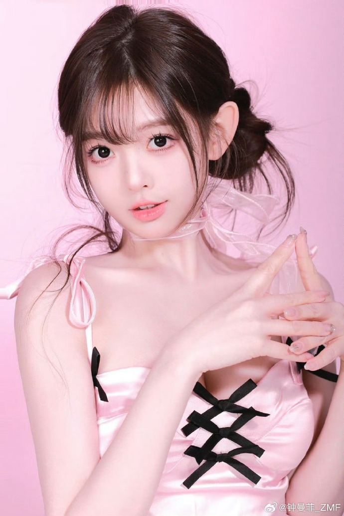  网红吃瓜 