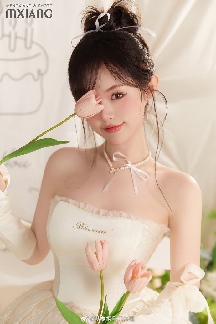  反差婊吃瓜爆料不打烊 
