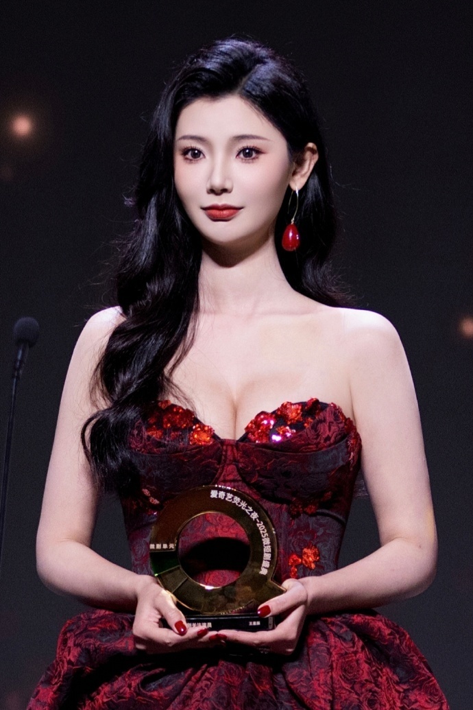 云端合规资讯批量语义改写原创创作逻辑