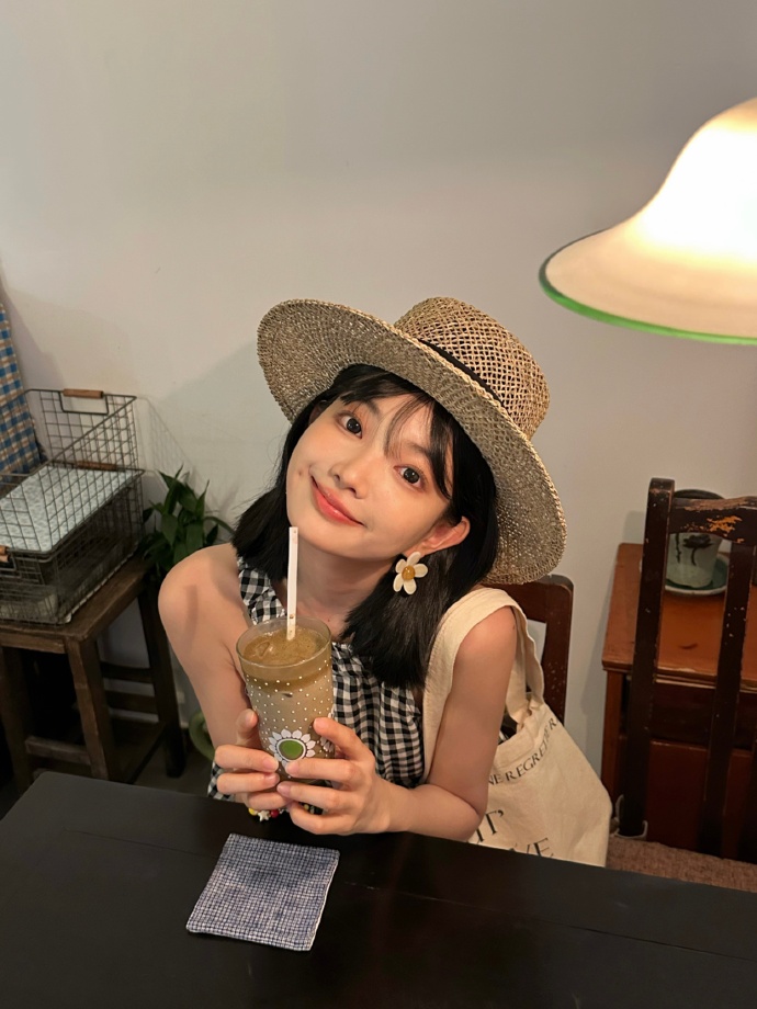  51丨黑丝丨吃瓜黑料 
